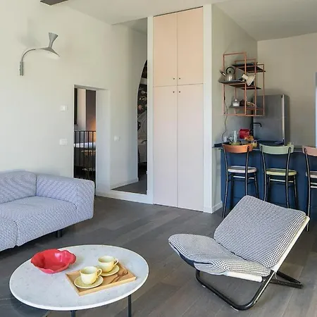 Perch 38 - By Lovecomo メナッジョ